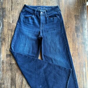 Wide Leg dark wash old navy jeans NWOT